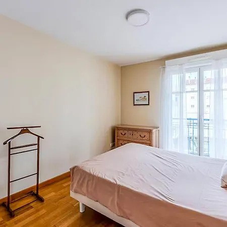 Apartment 1 Bedroom Beautiful In Arcachon